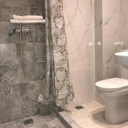 Giorgos' House * Γιάλοβα